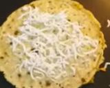 A picture of step 4 of Pizza papad.