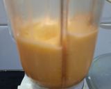 A picture of step 2 of Mango smoothy.