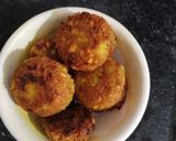 A picture of step 2 of Raw Banana Kofta Dalna (Bengali style).