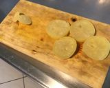 Une image de l'étape 1 de Bœuf juste saisi aux arachides, fruits et gingembre.