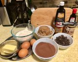 Karácsonyi csokis keksz (Chocolate crinkle cookies) recept fázis 1 fotója