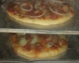 Foto langkah ke 8 dari resep Pizza enak.