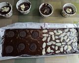 Foto langkah ke 6 dari resep Fudge Brownies Oreo.