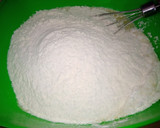 Foto del paso 3 de la receta: Bizcochuelo de Manzana sin Grasa