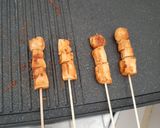 Foto langkah ke 5 dari resep Sate Tahu Bakso Ayam Grill.