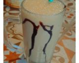 A picture of step 4 of Chocolate shake.