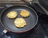 A picture of step 3 of Oats spinach and peas croquettes.