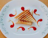 A picture of step 3 of Potato Onion Sandwich.