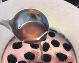 Hình bước làm 13 của món Bánh mousse Blackberries tuyết rơi kg dùng lò nướng
