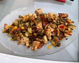 Une image de l'étape 16 de Poulet mariné aux poivrons tricolores et courgette.
