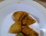 A picture of step 1 of Chatpaty Aloo.