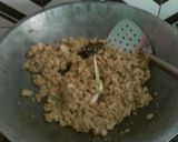 Foto langkah ke 2 dari resep Lontong isi oncom magi com.