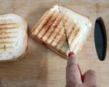 A picture of step 5 of Mixed Vegetable grilled cheese sandwitch.