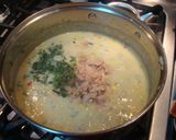A picture of step 6 of Leek and clam corn chowder.