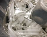Foto langkah ke 2 dari resep Pudding Kelapa KW Santan Gula Merah.