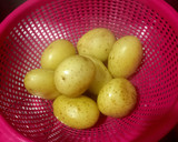 Foto del paso 2 de la receta: Patatas aplastadas al horno con mojo picón