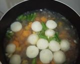 Foto langkah ke 3 dari resep Sayur Sop Bakso Ikan.