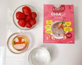Foto langkah ke 1 dari resep Sarapan Diet : Chia Seed Oatmeal Strawberry (197 kkal).