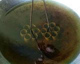 Foto langkah ke 4 dari resep Kembang Goyang/Seroja Warna.