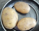આલુ ચિપ્સ (Alu Chips Recipe In Gujarati) રેસીપી સ્ટેપ1ફોટો