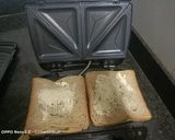 આલુ મટર ટોસ્ટ સેન્ડવીચ(Alu Mutter Toast Sandwich Recipe in Gujarati) રેસીપી સ્ટેપ2ફોટો