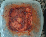 Foto del paso 2 de la receta: Pollo adobado con verduras y patata a la brasa