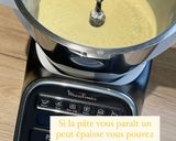 Une image de l'étape 3 de Pâte à crêpes à la Banane (et crêpes fourrés à la banane, topping chocolat, flambée au Rhum blanc).