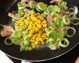 Póréhagymás-tejszínes csirkemell recept fázis 3 fotója