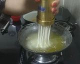 A picture of step 2 of Instant Fried Noodles.