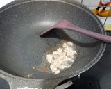 รูปขั้นตอนการทำที่ 3 ของ ไข่เจียวหมูสับผักบุ้ง สูตรเด็ก 1 ขวบ