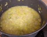 Une image de l'étape 2 de Risotto au poireau.