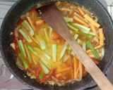 Foto langkah ke 4 dari resep Ikan pedas manis.