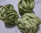 Foto del paso 3 de la receta: Fideos verdes con champiñones y hongos de pino