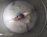 A picture of step 1 of Coconut smoothie.