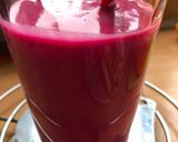 Φωτογραφία βήματος 1 της συνταγής Smoothie με παντζάρι, αχλάδι και φράουλες 🍐🍓🍓