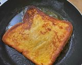 Foto langkah ke 3 dari resep Coffee Lava Toast🥪.