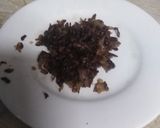 A picture of step 2 of Yukhni pulao.