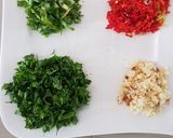 A picture of step 1 of Spaghetti Aglio E Olio.