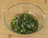 A picture of step 2 of Fried Egg with Scallions by Devina Hermawan.