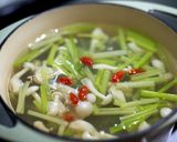 芹菜蛤蜊蕈菇湯的食譜步驟6照片