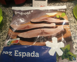Foto del paso 1 de la receta: Pez espada al microondas con salsa tártara y espinacas