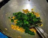 A picture of step 5 of Restaurant-Style Lehsuni Palak.