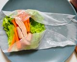 Foto langkah ke 4 dari resep Vietnamese Spring Rolls.