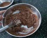 A picture of step 7 of Ragi Chocolate Cake with Walnut Crunch.