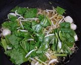 Foto langkah ke 5 dari resep Kwetiau Siram.