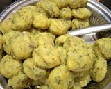 बटाटे वडे(batate vade recipe in marathi) रेसिपी स्टेप 3 फोटो