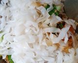 Foto langkah ke 4 dari resep Kwetiau Goreng.