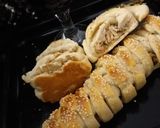 A picture of step 5 of Chicken Bread🥖🥐.