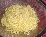 Foto langkah ke 1 dari resep Ifu Mie Siram Jamur Kuping dan Ayam.