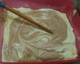 Foto langkah ke 5 dari resep Steamed Chocolatos Marble cake.